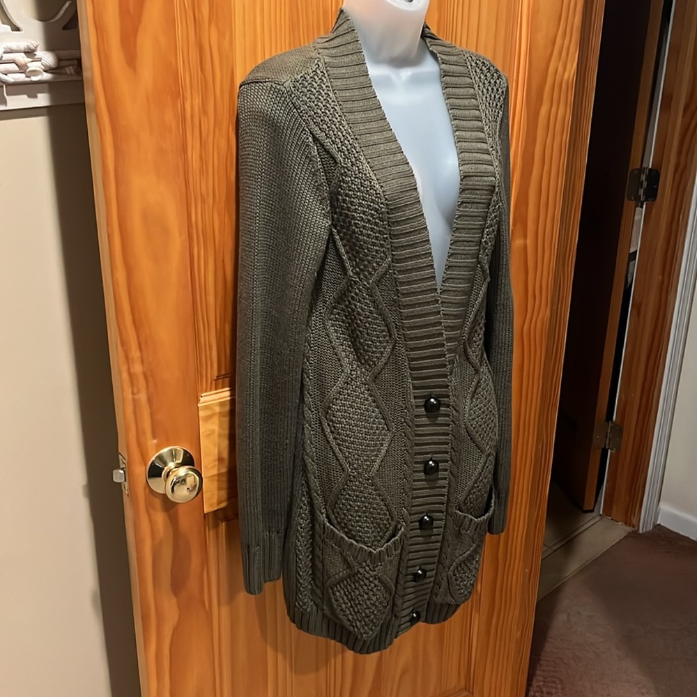 Venus Cardigan Sweater - Picture 3 of 8